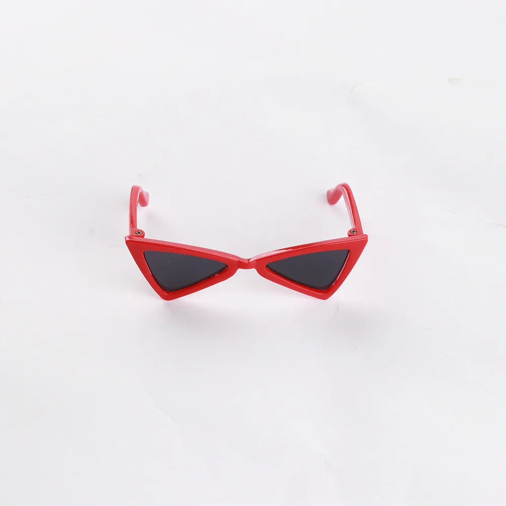 Vintage Triangle Cat Sunglasses – Reflective Eyewear for Small Cats & Dogs, Perfect Photo Prop